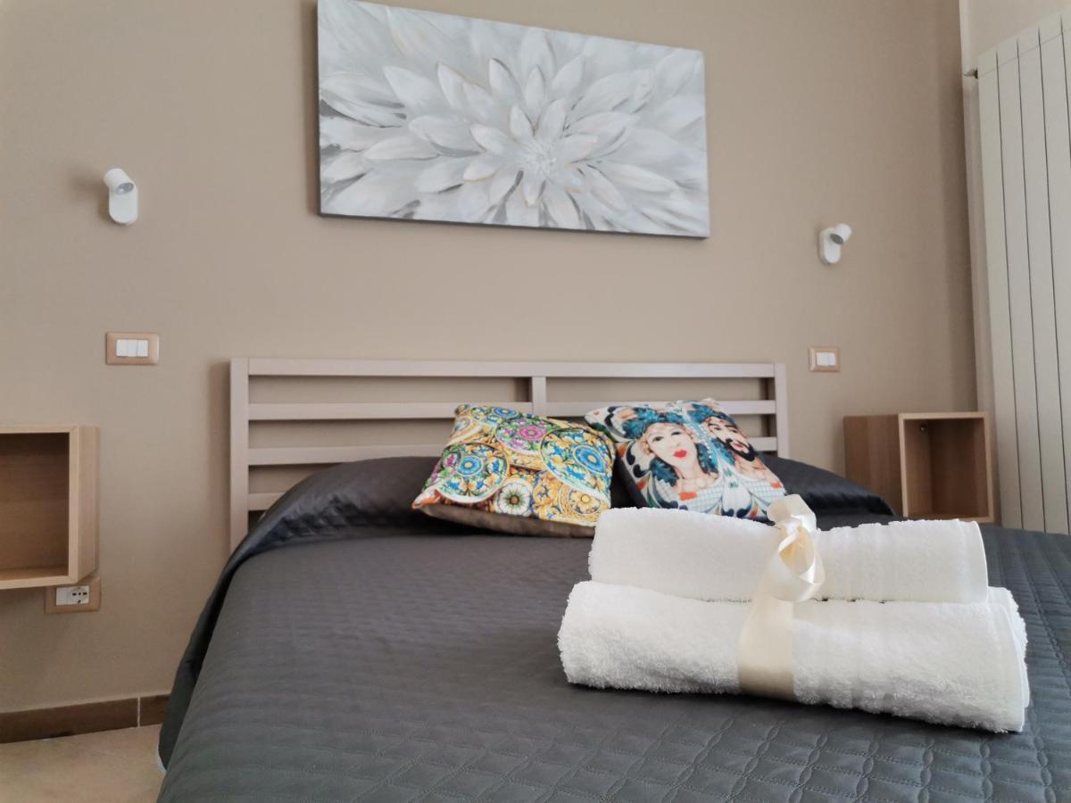 Le Metro Bed & Breakfast Carini Ngoại thất bức ảnh