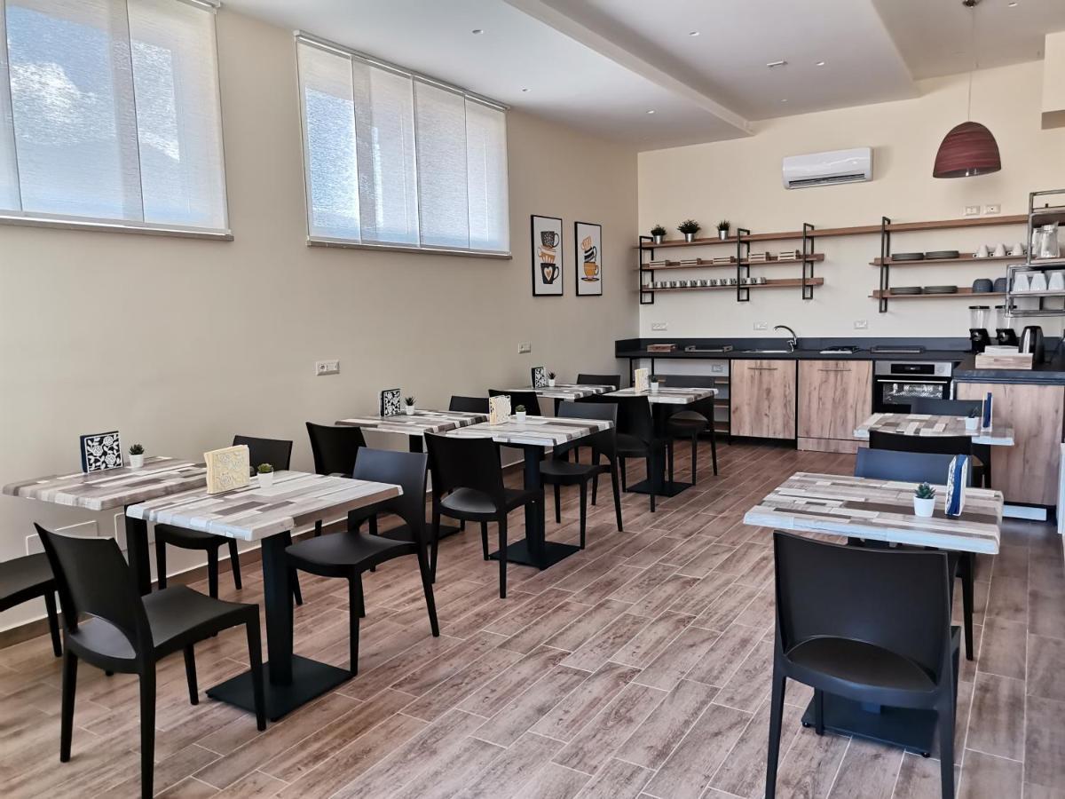 Le Metro Bed & Breakfast Carini Ngoại thất bức ảnh