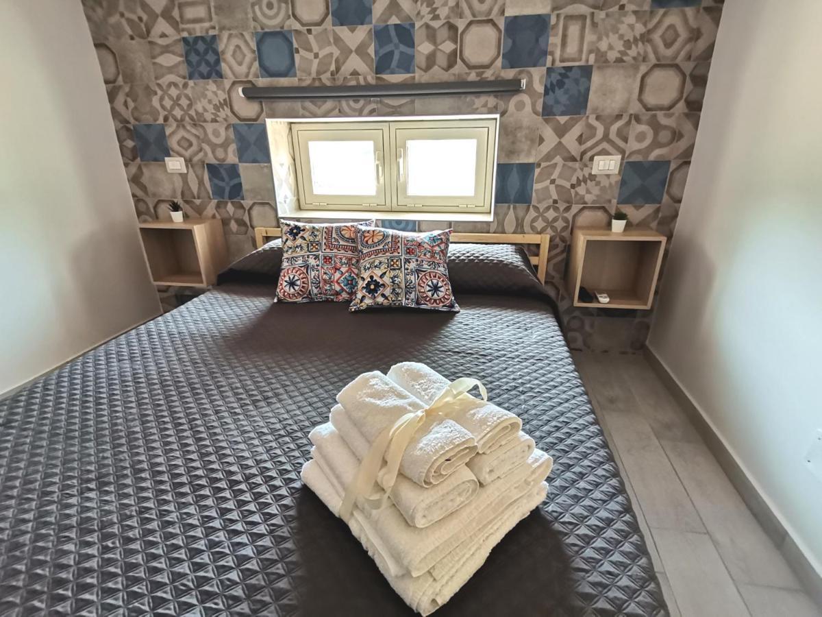Le Metro Bed & Breakfast Carini Ngoại thất bức ảnh