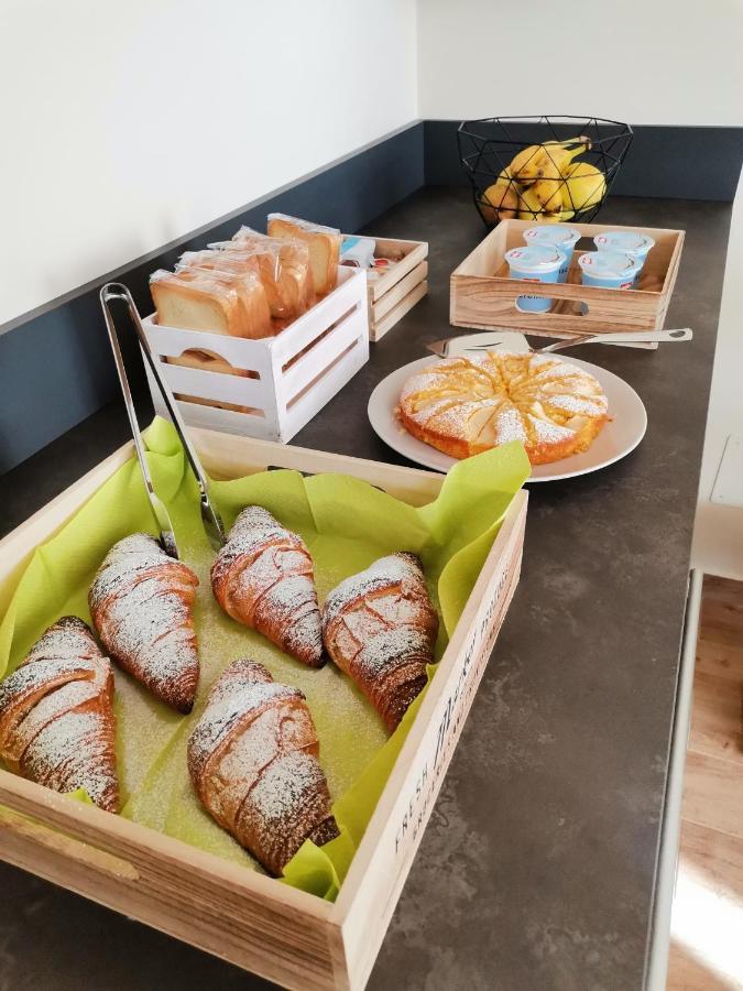 Le Metro Bed & Breakfast Carini Ngoại thất bức ảnh